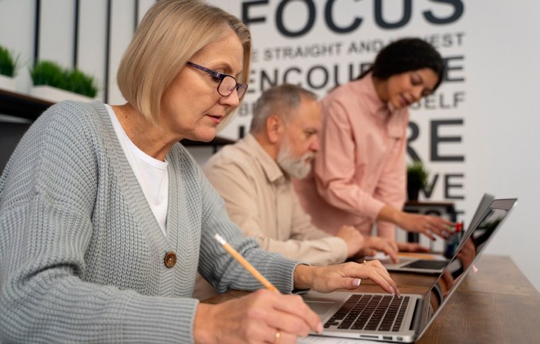 Empowering Seniors: Navigating Online MBA Programs Without Application Fees